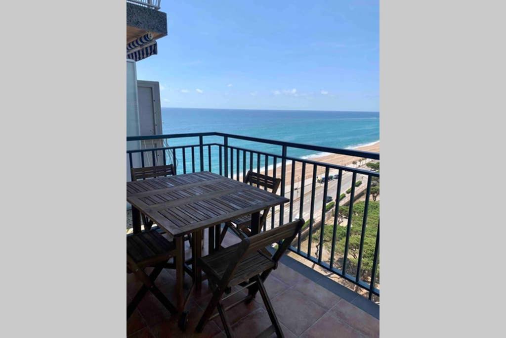 Apartamento Primera Linea De Mar Enjoy The View Blanes Exterior photo